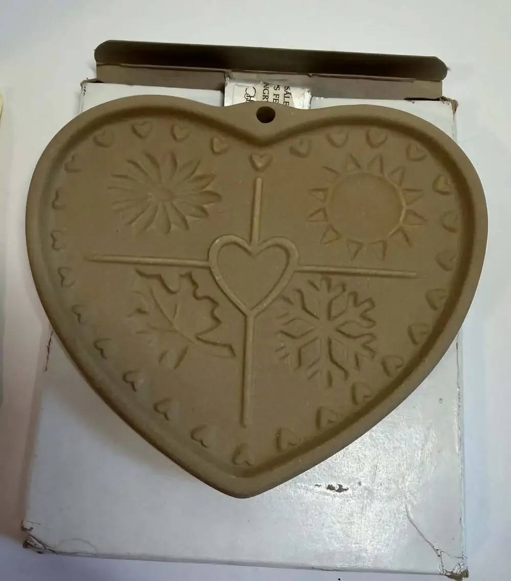 The Pampered Chef Seasons of the Heart Clay Cookie Mold #2898